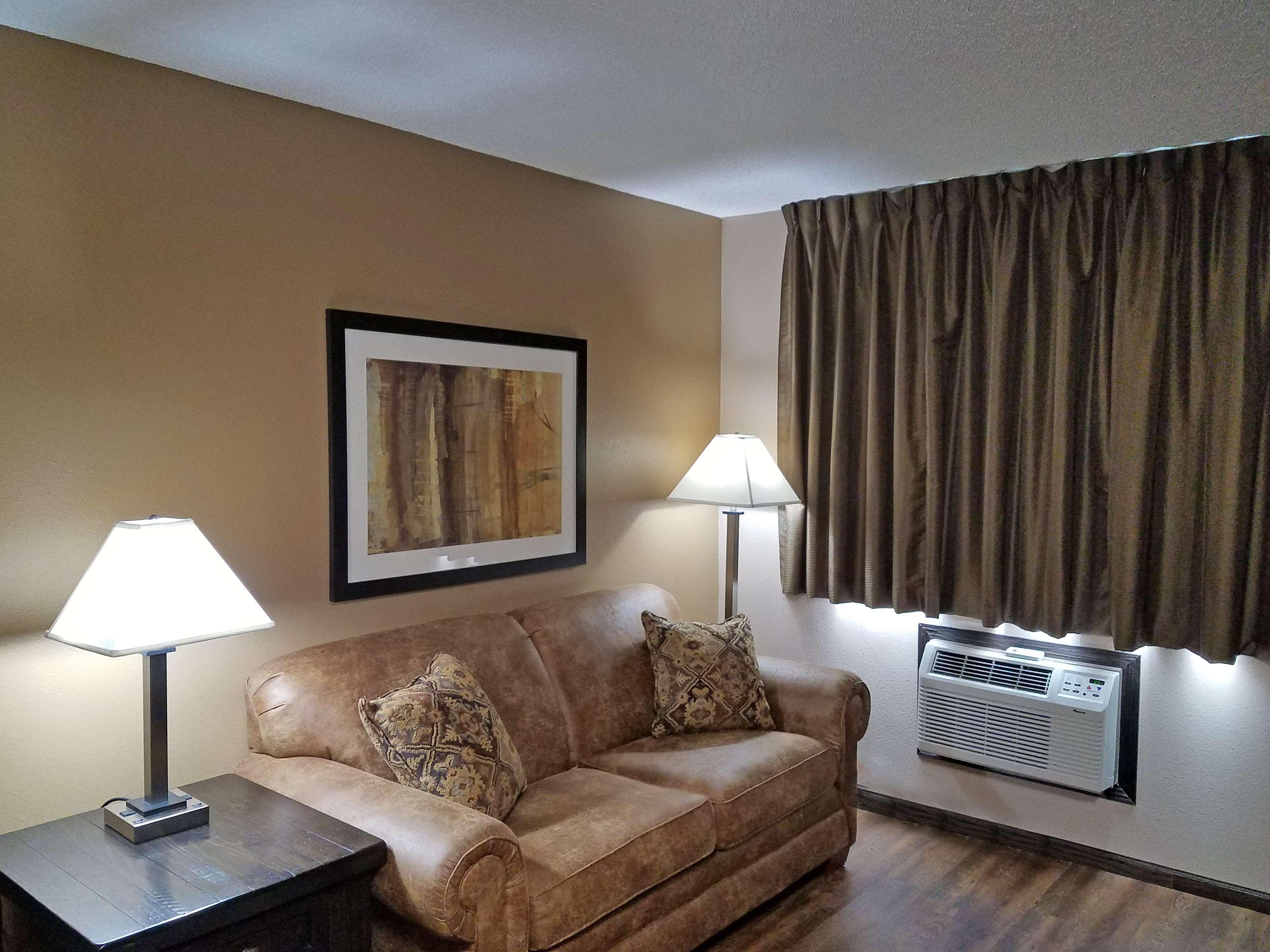 Americas Best Value Inn And Suites Μπίσμπαρκ Εξωτερικό φωτογραφία