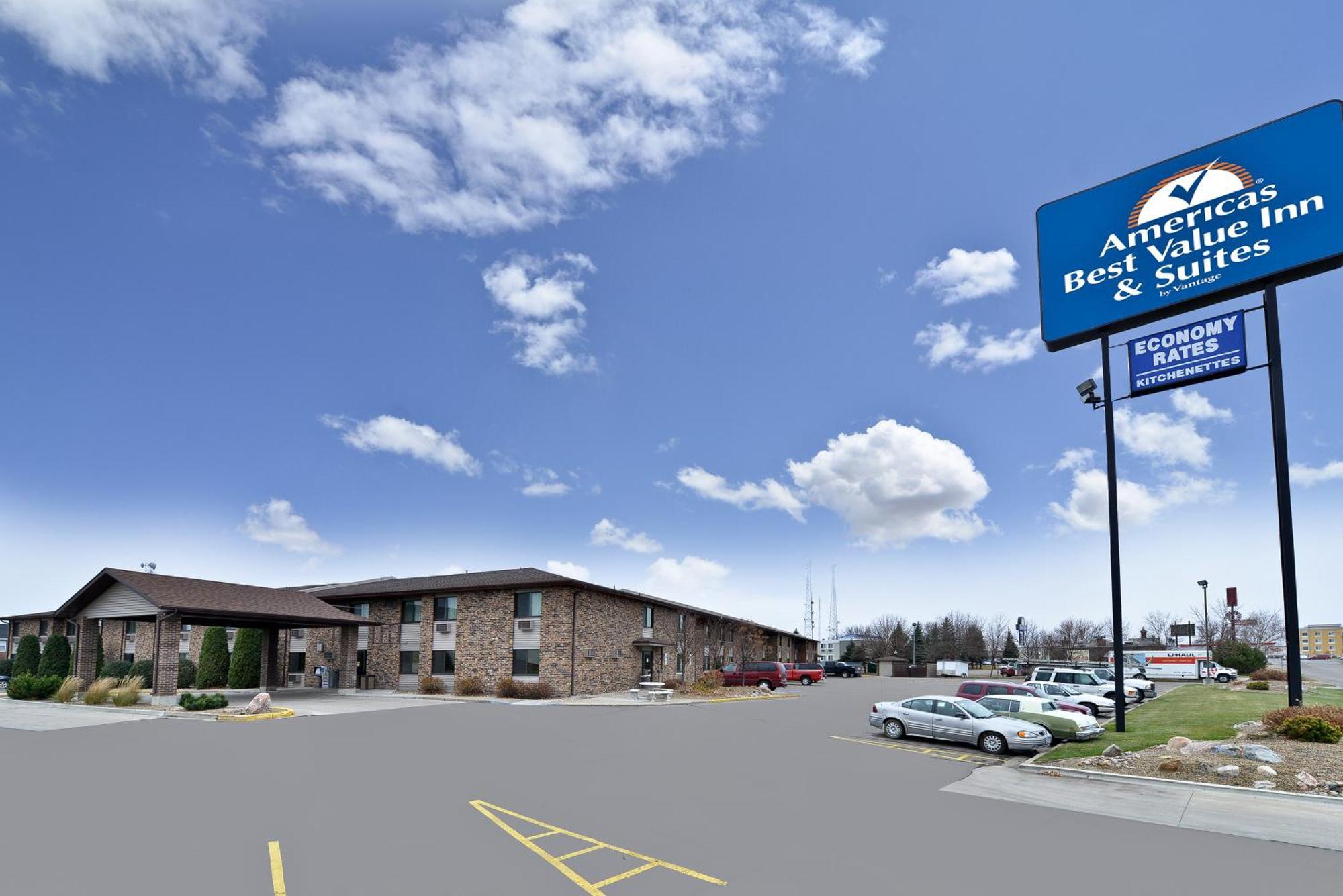 Americas Best Value Inn And Suites Μπίσμπαρκ Εξωτερικό φωτογραφία