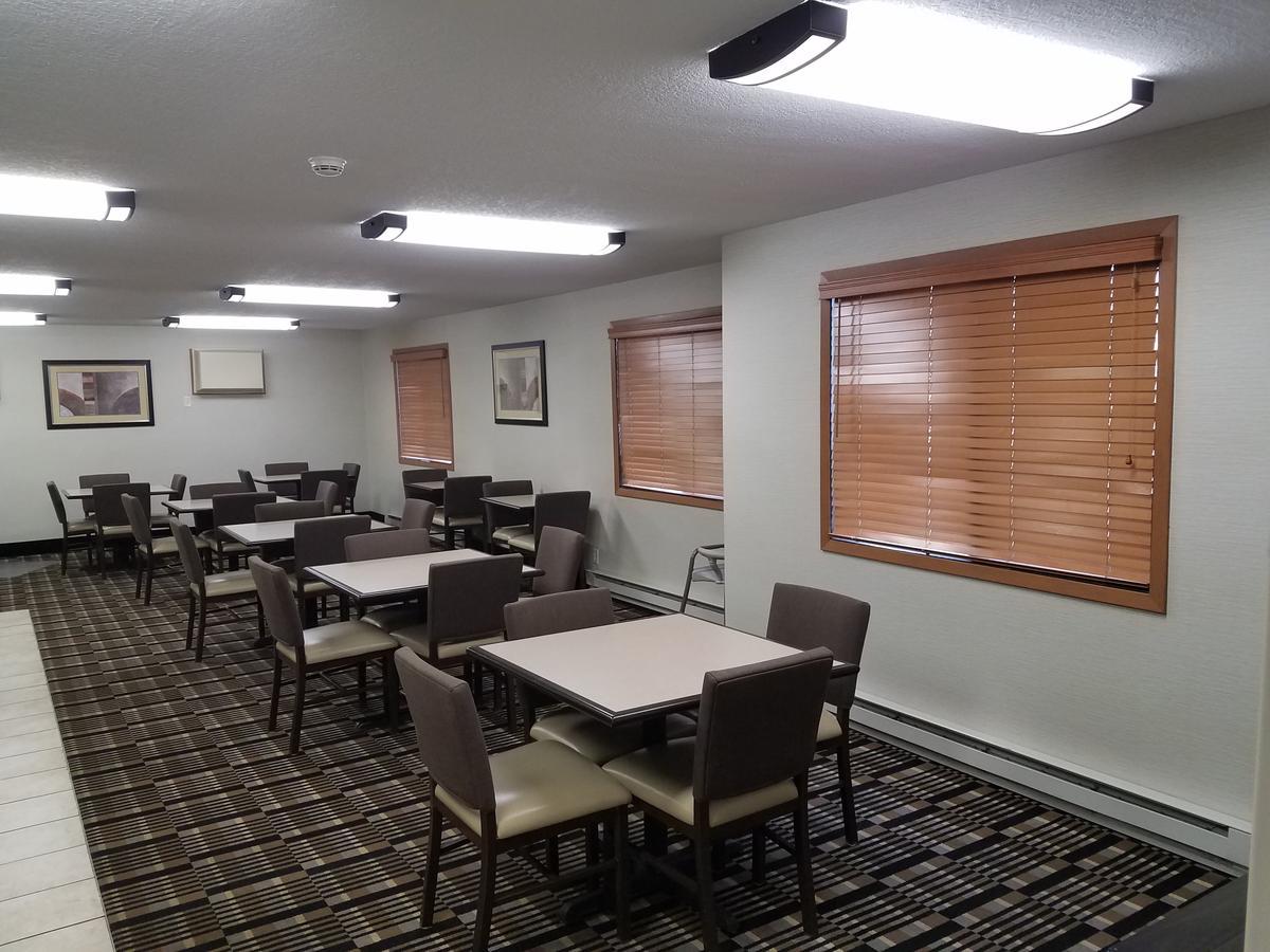 Americas Best Value Inn And Suites Μπίσμπαρκ Εξωτερικό φωτογραφία